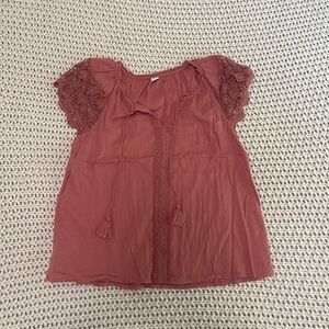 Top with lace/crochet accent